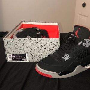 JORDAN 4 RETRO